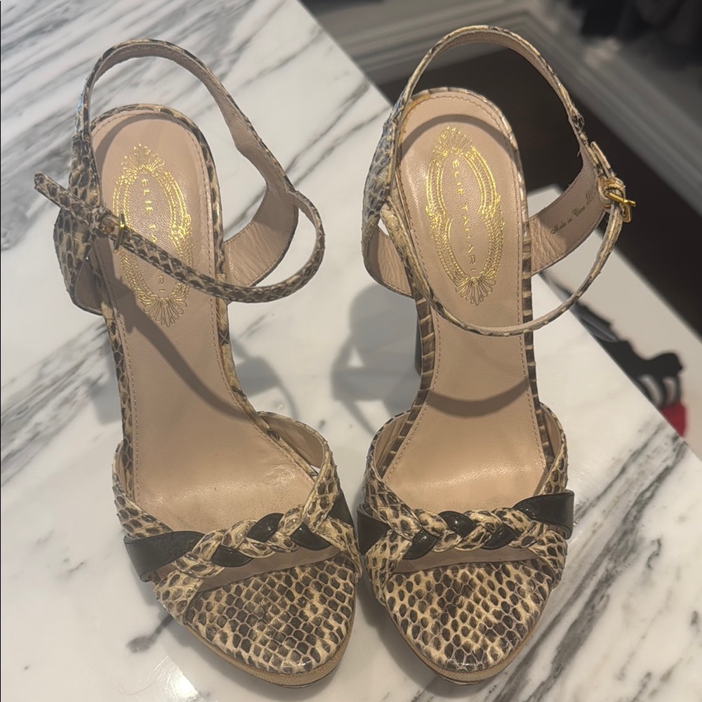Stylish Snake Print Heels